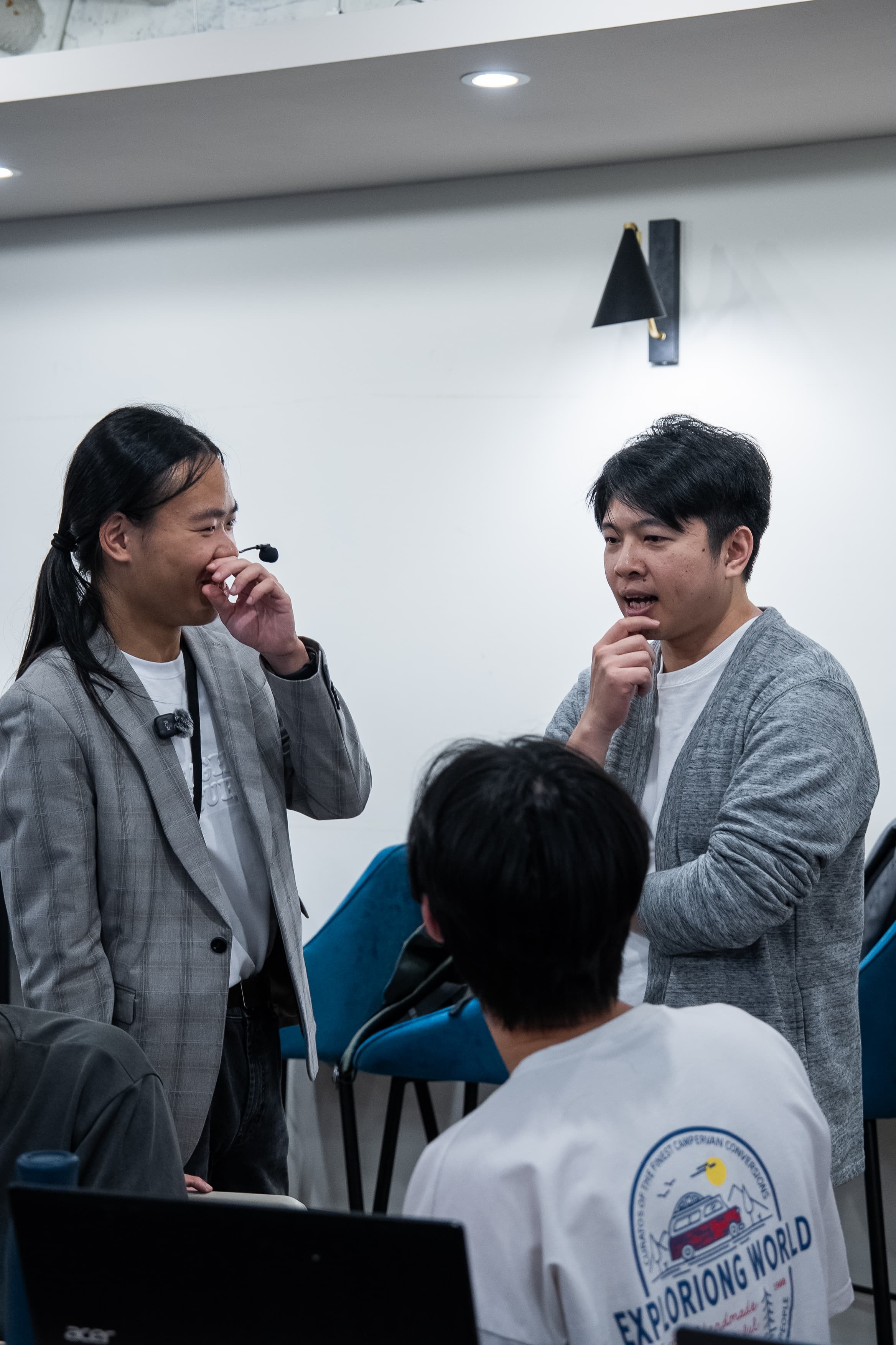 講師與學員交流